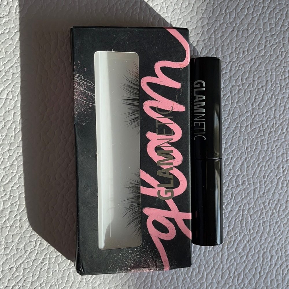 GLAMnetic Eye Lash with magnetic eyeliner